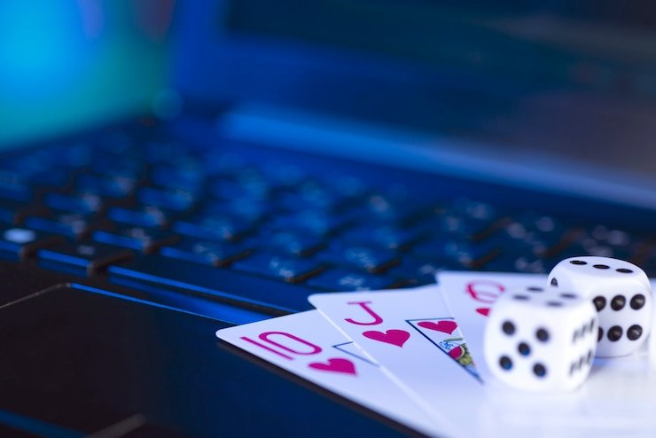 E-wallet DANA dan GoPay untuk pembayaran fosil777